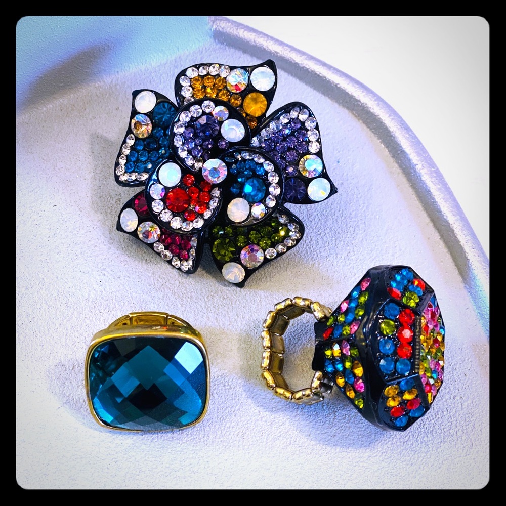 Rhinestone costume jewelry/adjustable rings 💍